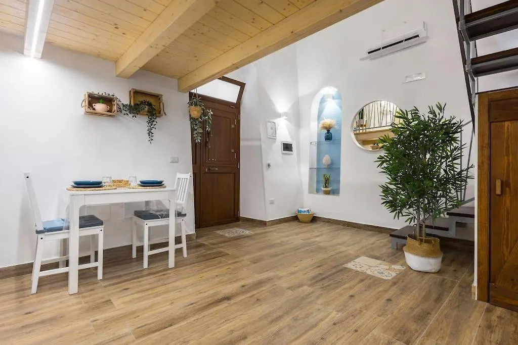 Centro Storico Sciacca - Casa Di Pisa Cortile Termine Villa Italy